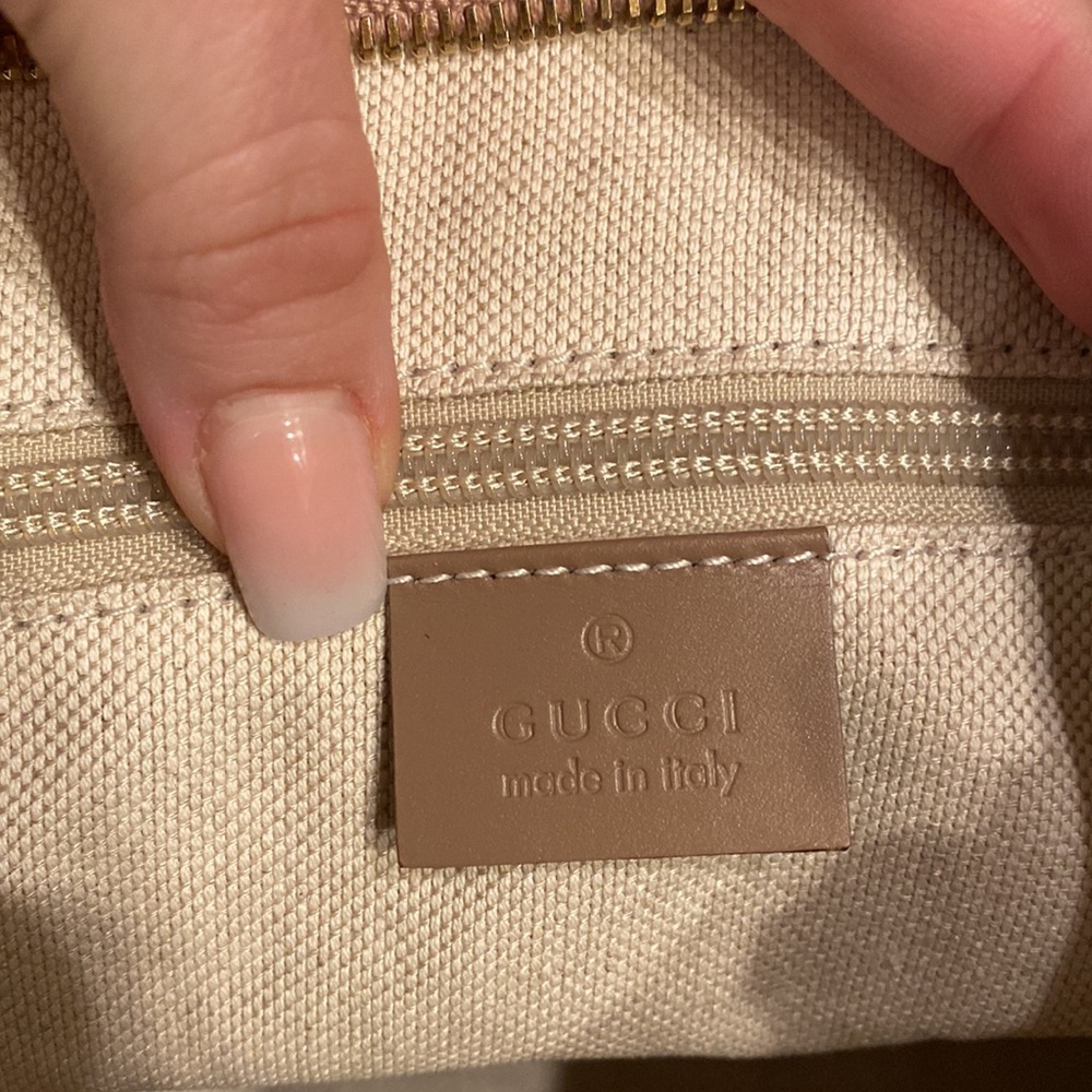 Gucci Nude Supreme Canvas w/ zip beige leather tote - Picture 14 of 16